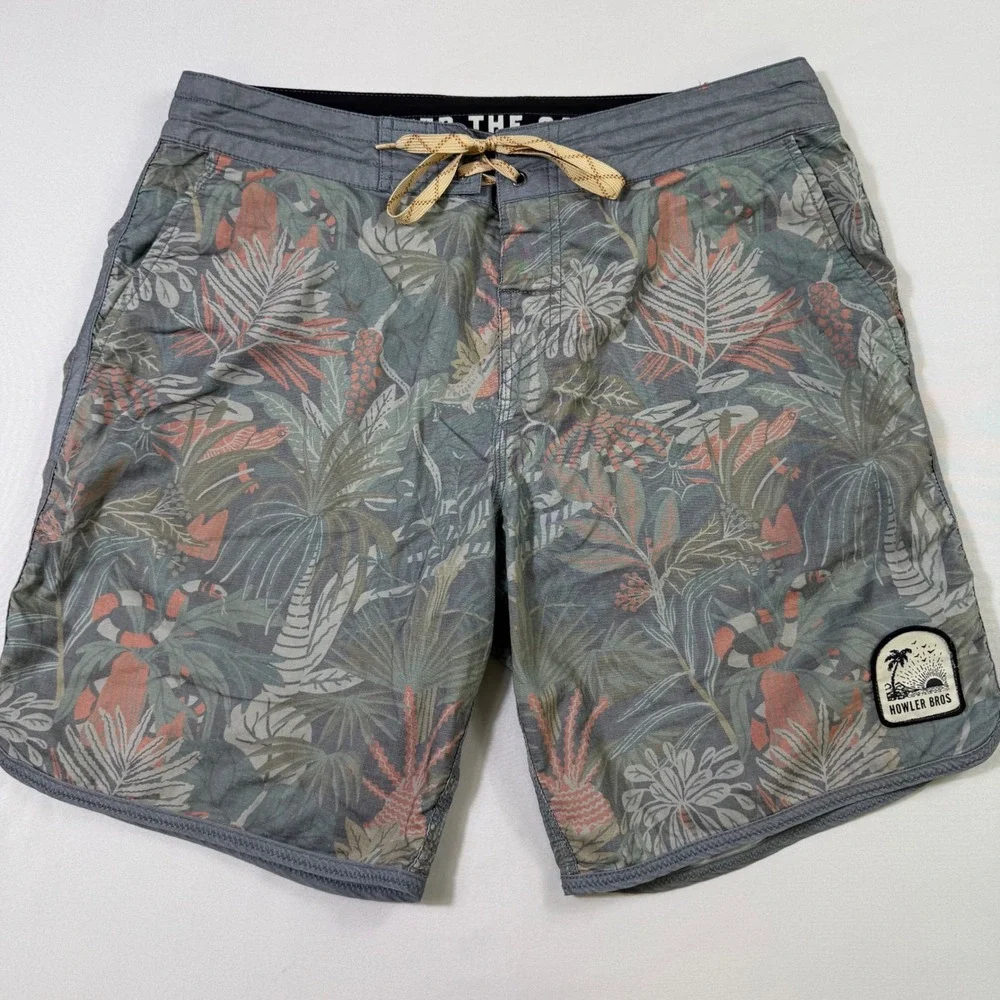 Howler Bros Board Shorts Mens 32 Grey Jungle Snake Print Hybrid Swim Trunks